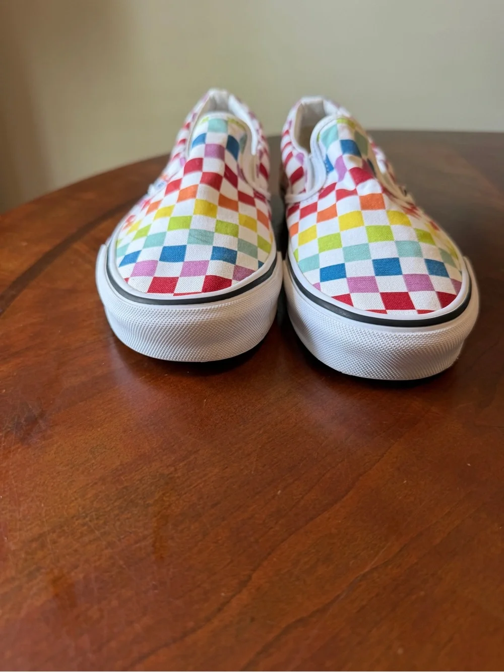 Vans Low Top Sneakers Rainbow Checkerboard Slip on Shoes Women’s Size 9